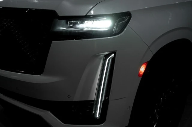 2022 Cadillac Escalade 5th Gen - Image 7 of 12