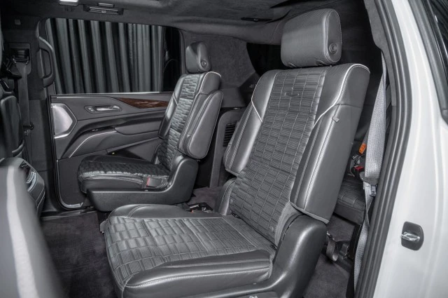 2022 Cadillac Escalade 5th Gen - Image 10 of 12