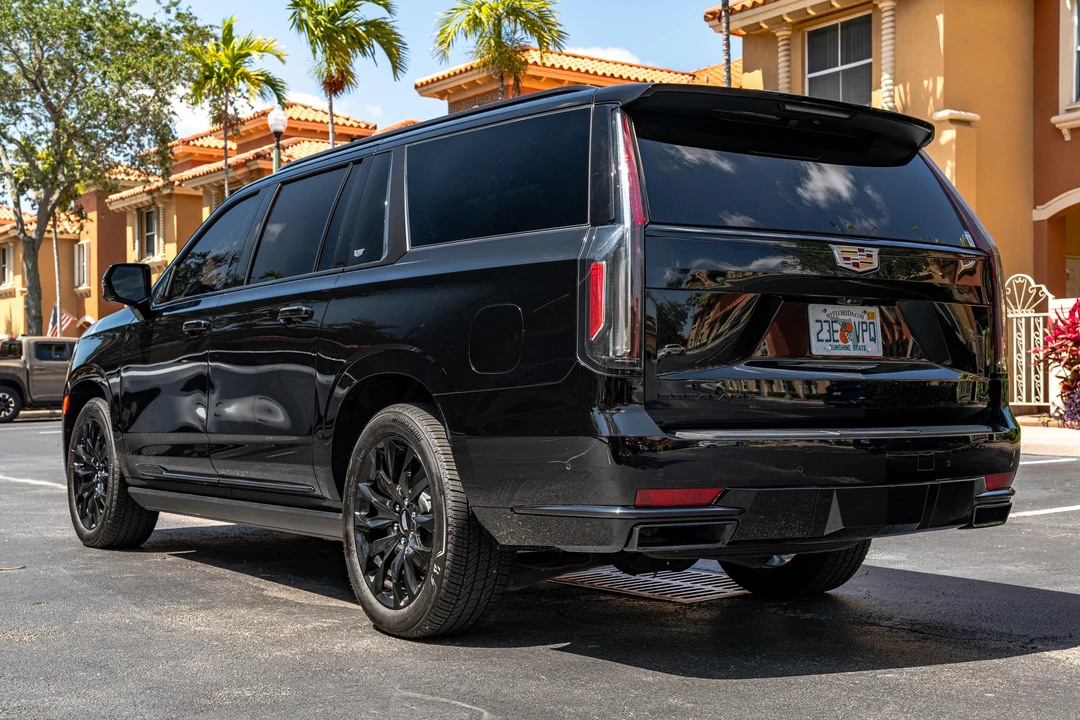 2022 Cadillac Escalade 5th Gen - Image 8 of 31