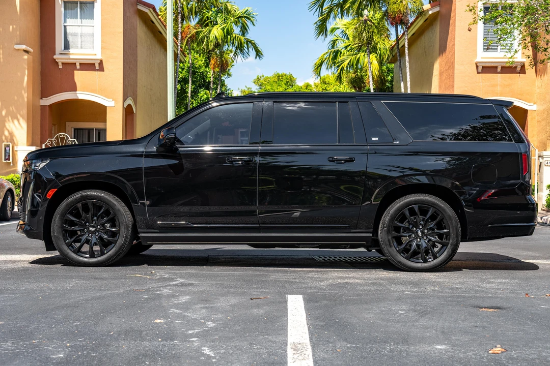 2022 Cadillac Escalade 5th Gen - Image 7 of 31
