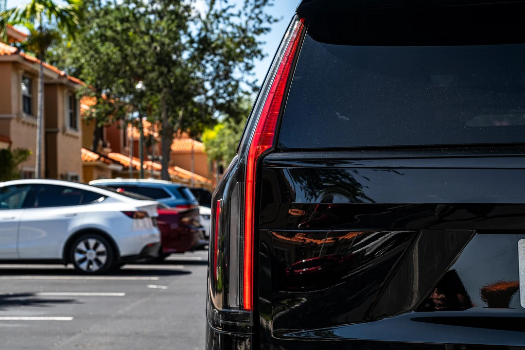 2022 Cadillac Escalade 5th Gen - Image 18 of 31