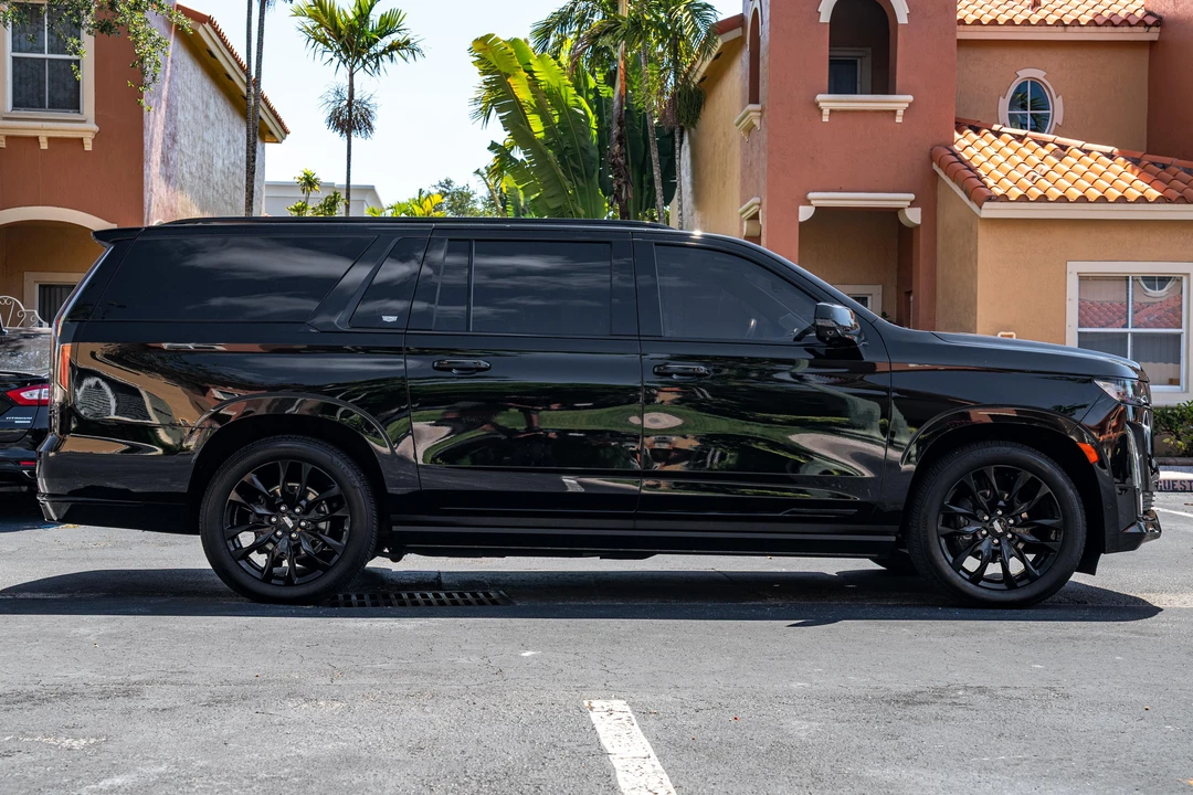 2022 Cadillac Escalade 5th Gen - Image 3 of 31
