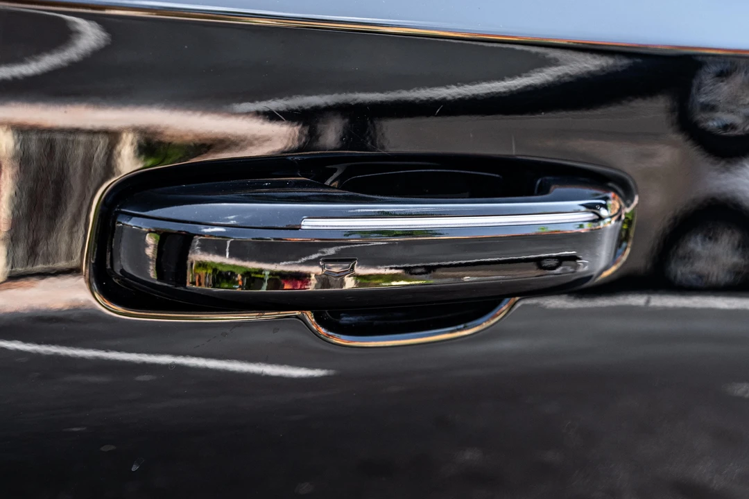 2022 Cadillac Escalade 5th Gen - Image 16 of 31