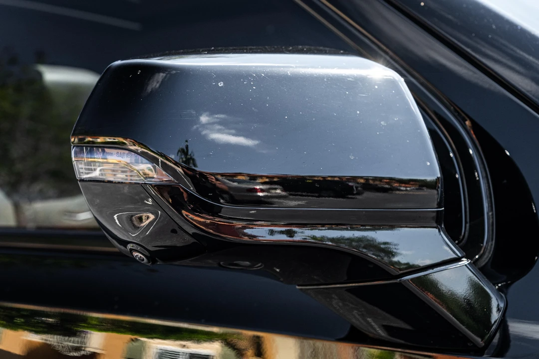 2022 Cadillac Escalade 5th Gen - Image 26 of 31