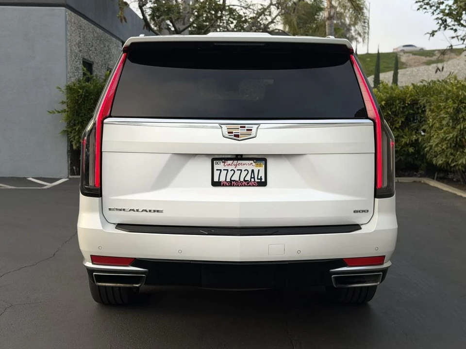 2022 Cadillac Escalade 5th Gen - Image 8 of 21