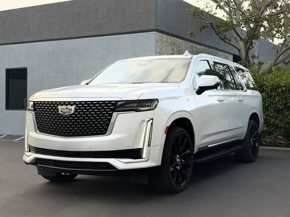 2022 Cadillac Escalade 5th Gen - Image 7 of 21