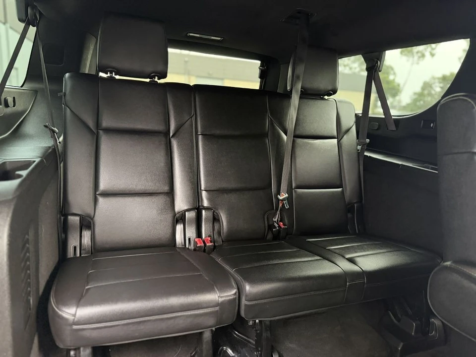 2022 Cadillac Escalade 5th Gen - Image 15 of 21