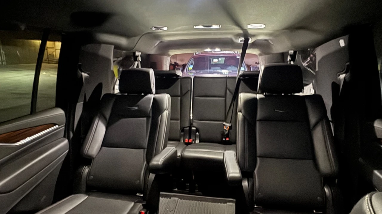 2022 Cadillac Escalade 5th Gen - Image 7 of 11