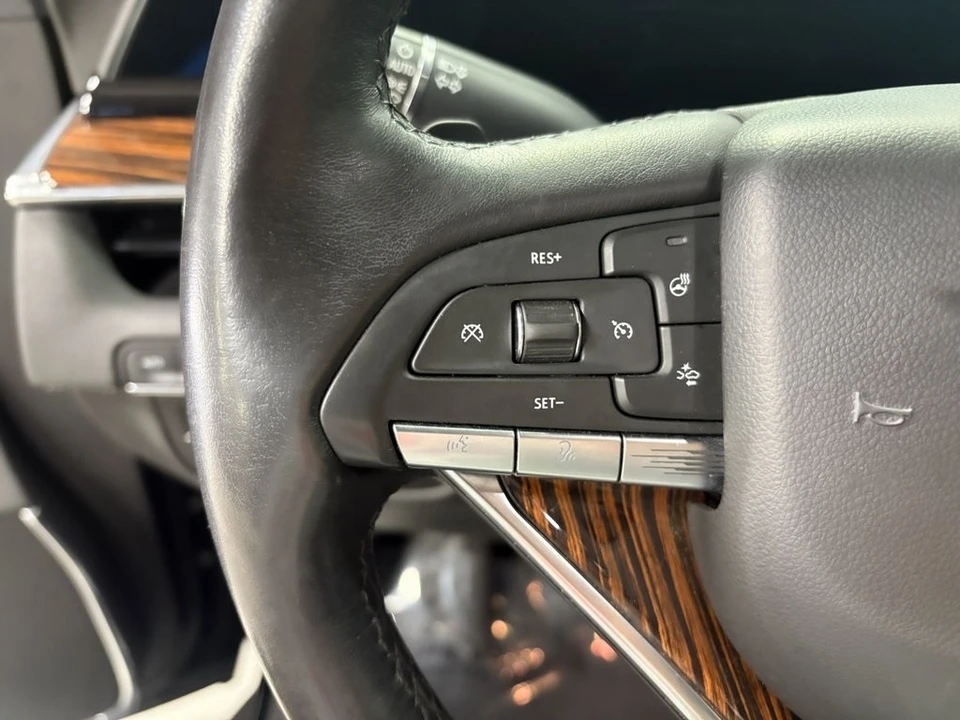 2022 Cadillac Escalade 5th Gen - Image 10 of 12