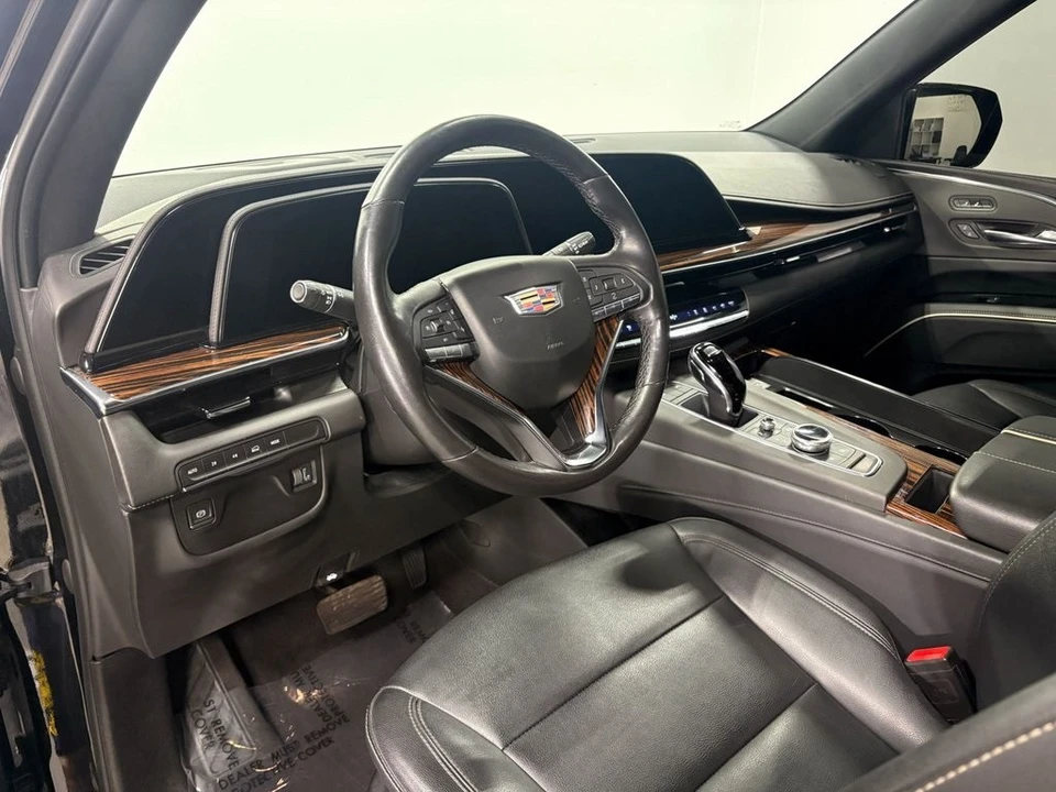2022 Cadillac Escalade 5th Gen - Image 8 of 12