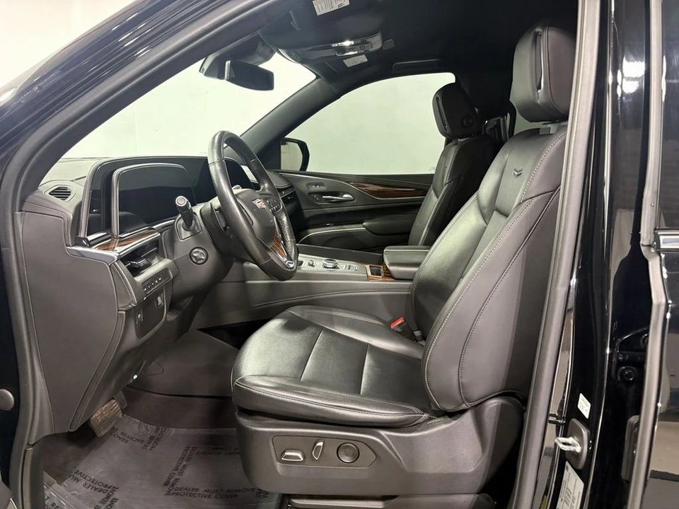 2022 Cadillac Escalade 5th Gen - Image 7 of 12