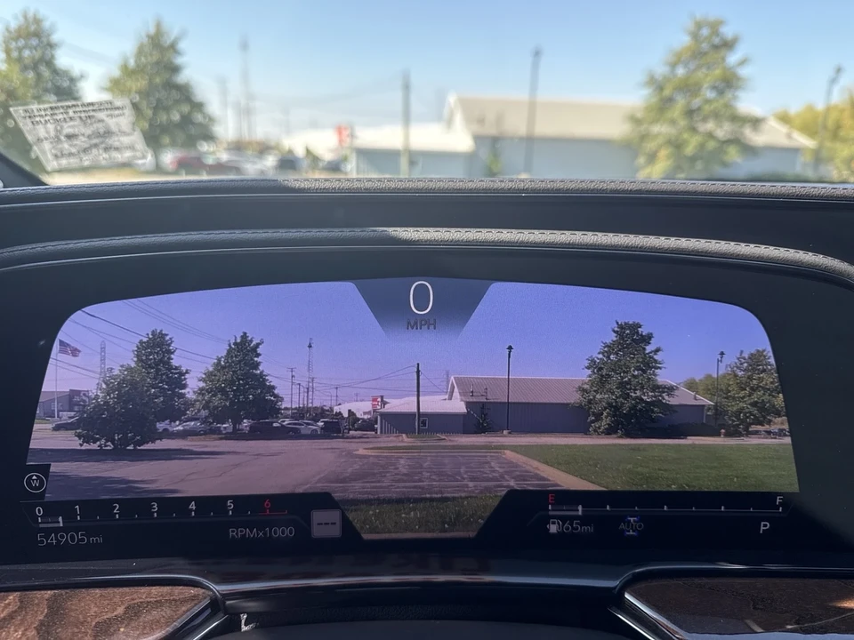 2022 Cadillac Escalade 5th Gen - Image 9 of 21
