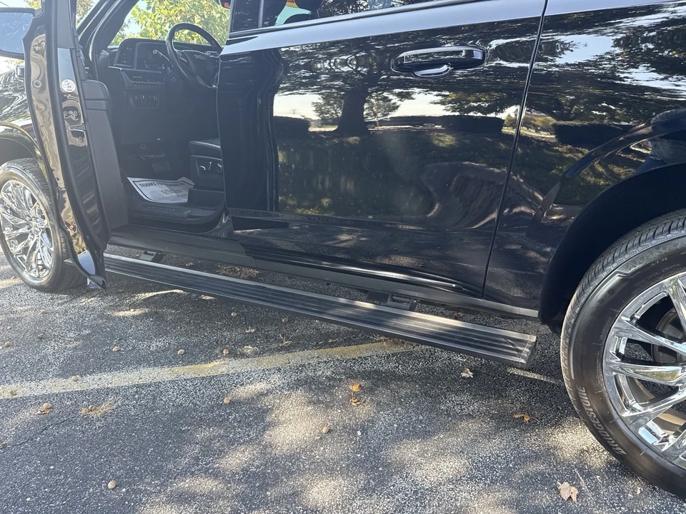 2022 Cadillac Escalade 5th Gen - Image 12 of 21
