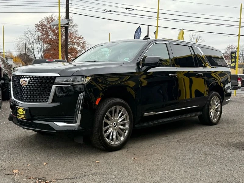 2022 Cadillac Escalade 5th Gen - Image 3 of 12