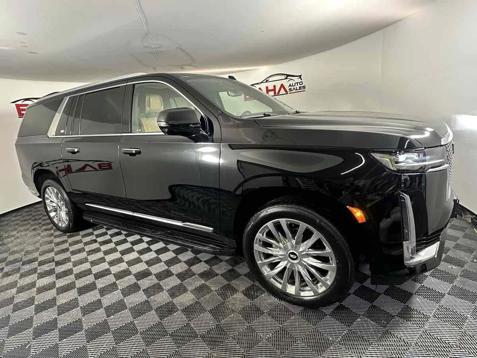 2022 Cadillac Escalade 5th Gen - Image 12 of 21