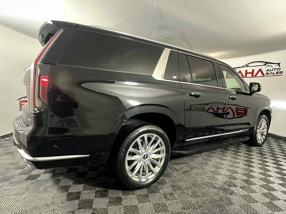 2022 Cadillac Escalade 5th Gen - Image 9 of 21