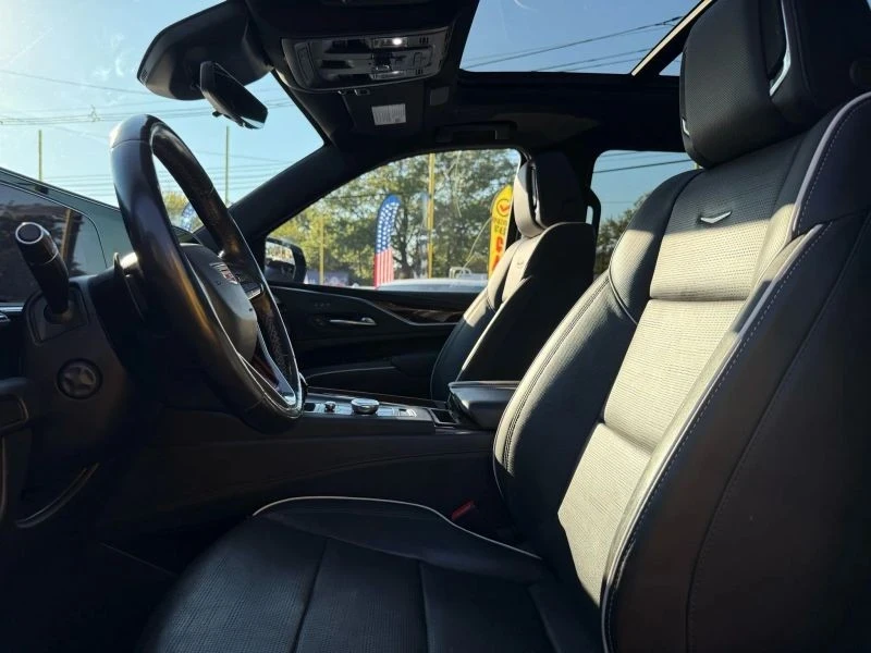 2022 Cadillac Escalade 5th Gen - Image 8 of 12
