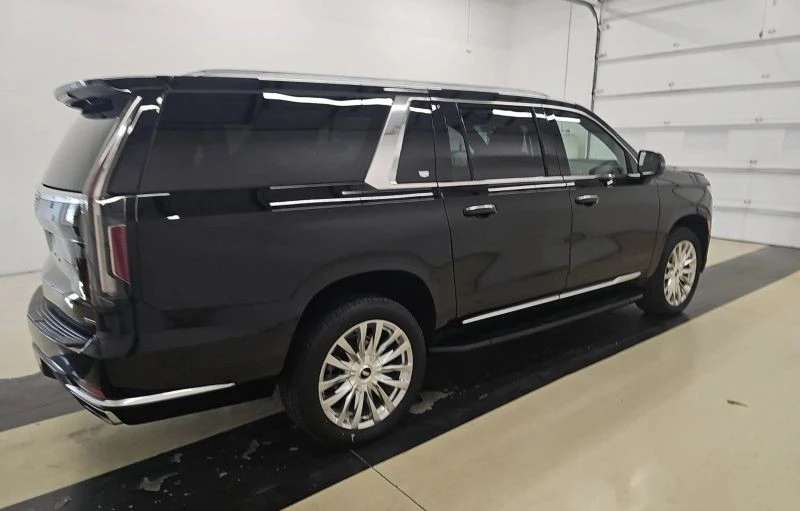 2022 Cadillac Escalade 5th Gen - Image 2 of 9