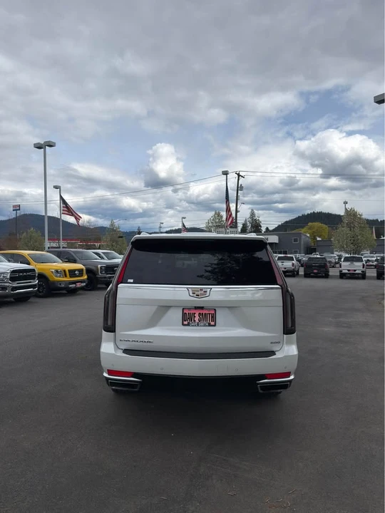 2022 Cadillac Escalade 5th Gen - Image 4 of 12