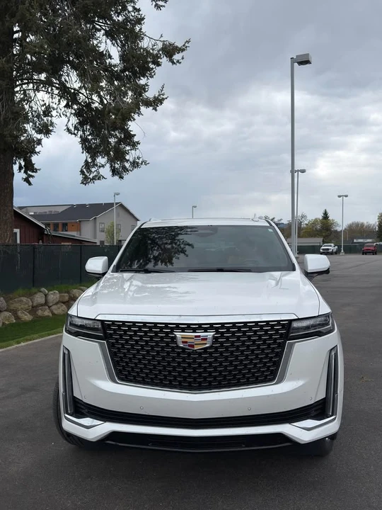 2022 Cadillac Escalade 5th Gen - Image 2 of 12