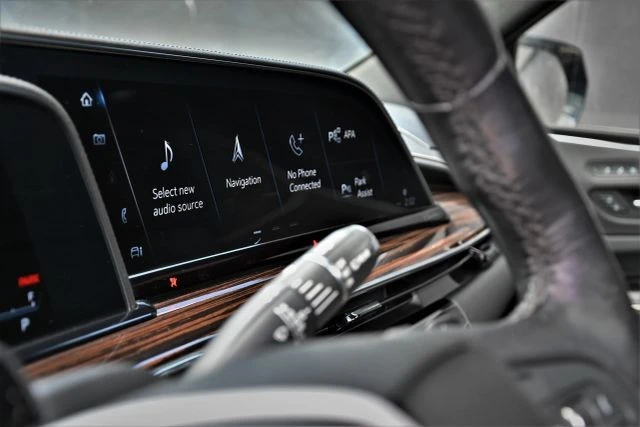 2022 Cadillac Escalade 5th Gen - Image 15 of 21