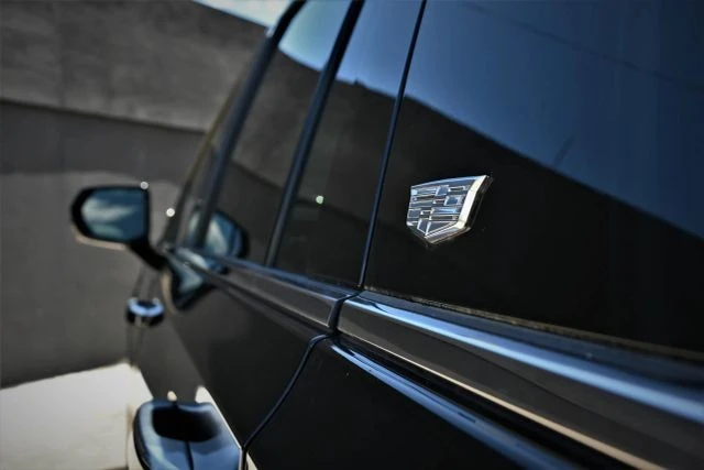 2022 Cadillac Escalade 5th Gen - Image 12 of 21