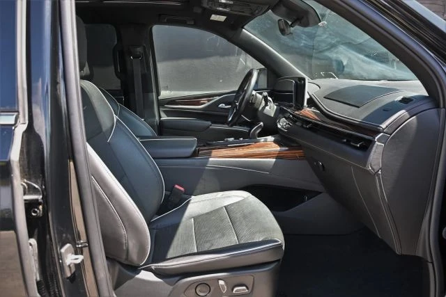 2022 Cadillac Escalade 5th Gen - Image 21 of 21