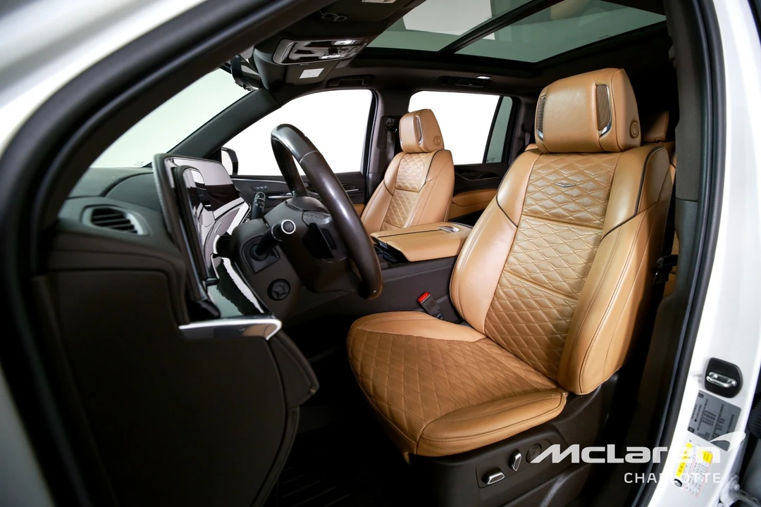 2022 Cadillac Escalade 5th Gen - Image 11 of 12