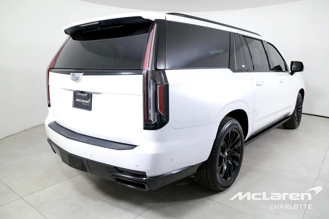 2022 Cadillac Escalade 5th Gen - Image 8 of 12