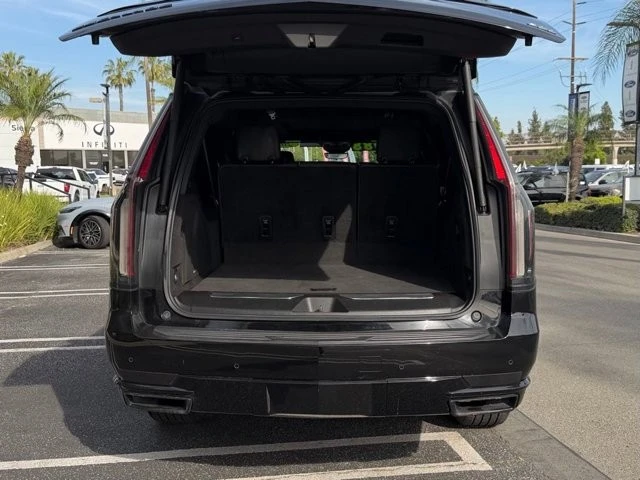 2022 Cadillac Escalade 5th Gen - Image 10 of 21
