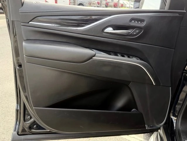 2022 Cadillac Escalade 5th Gen - Image 14 of 21