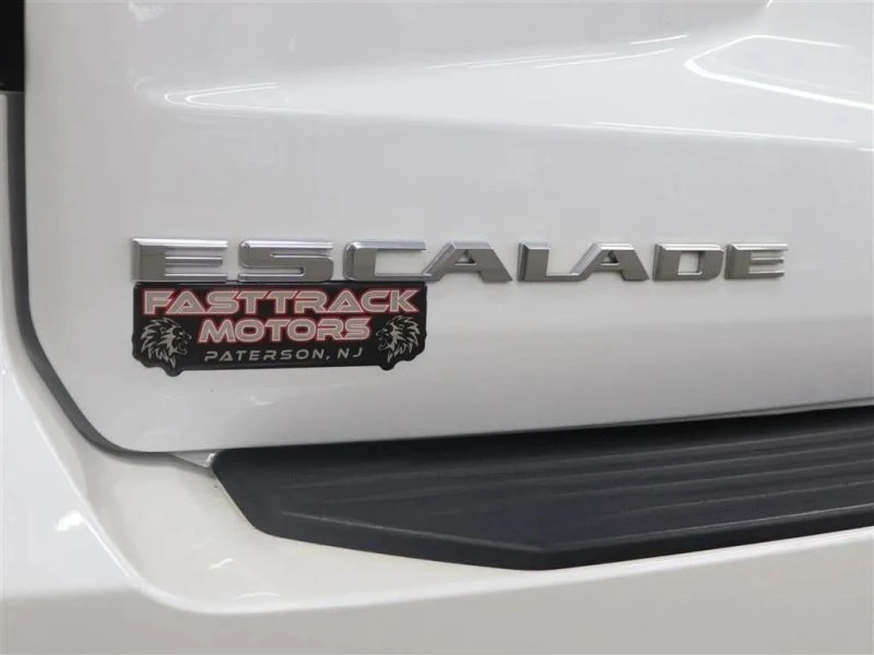 2022 Cadillac Escalade 5th Gen - Image 6 of 12