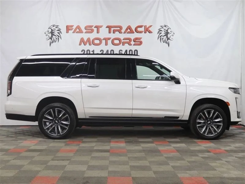 2022 Cadillac Escalade 5th Gen - Image 4 of 12