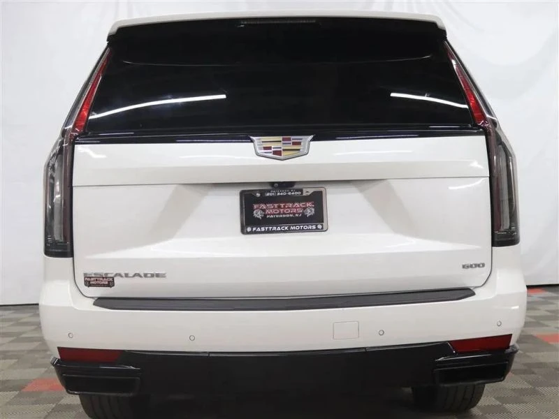 2022 Cadillac Escalade 5th Gen - Image 5 of 12