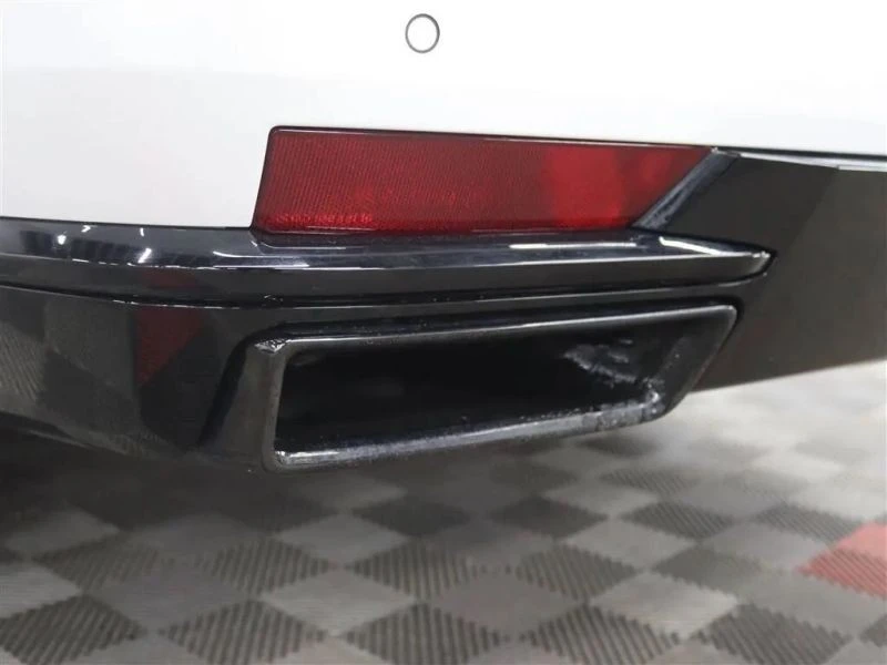 2022 Cadillac Escalade 5th Gen - Image 8 of 12