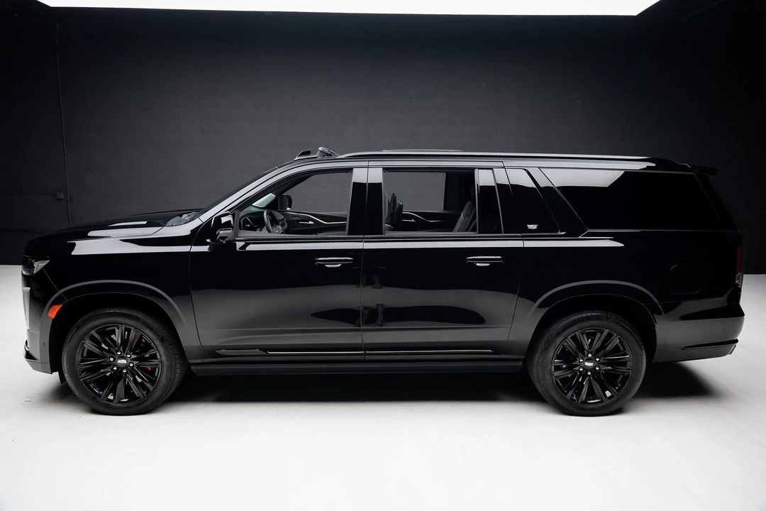 2022 Cadillac Escalade 5th Gen - Image 15 of 21