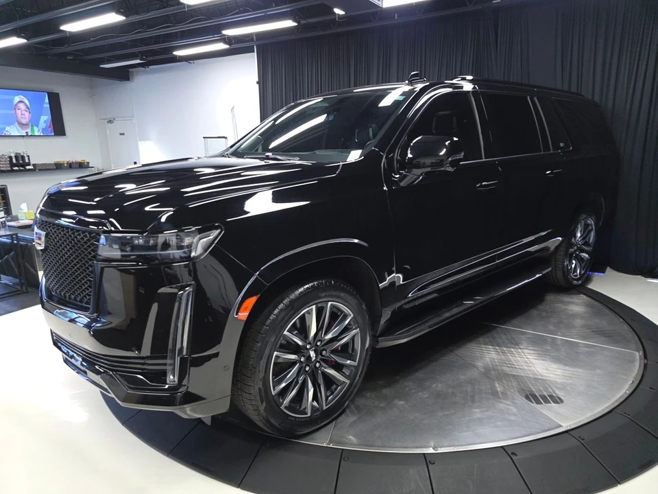 2022 Cadillac Escalade 5th Gen - Image 4 of 12