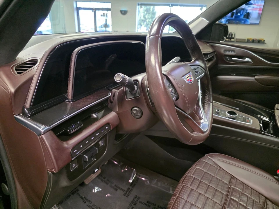 2022 Cadillac Escalade 5th Gen - Image 11 of 12