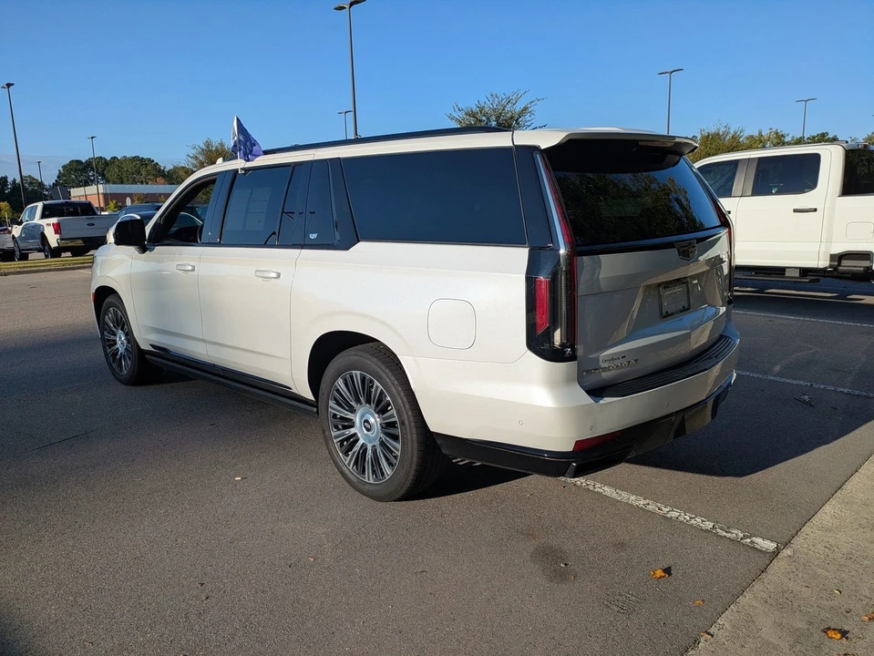 2022 Cadillac Escalade 5th Gen - Image 6 of 12