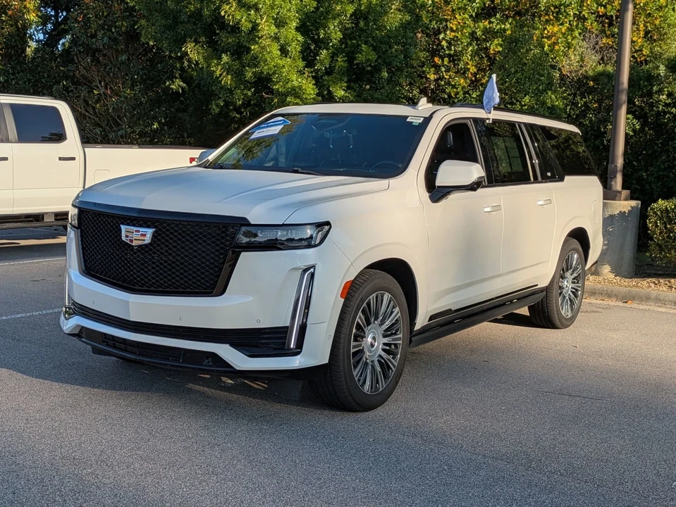 2022 Cadillac Escalade 5th Gen - Image 8 of 21