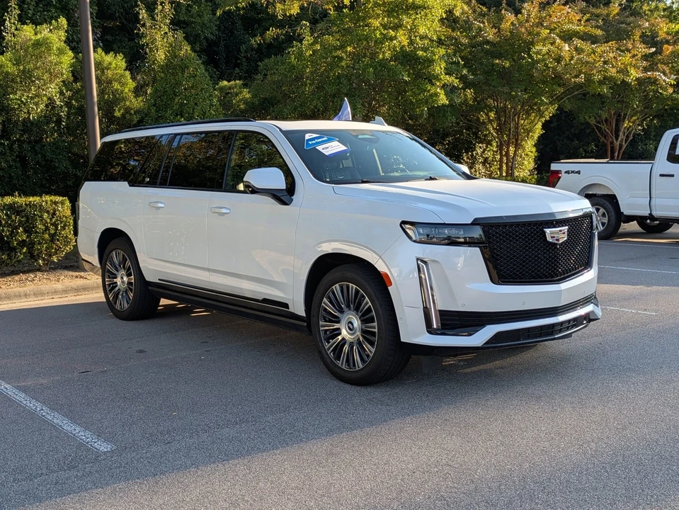 2022 Cadillac Escalade 5th Gen - Image 2 of 12