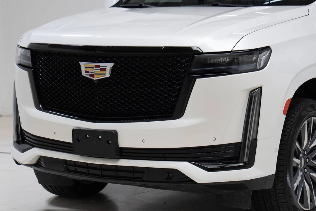 2022 Cadillac Escalade 5th Gen - Image 10 of 12