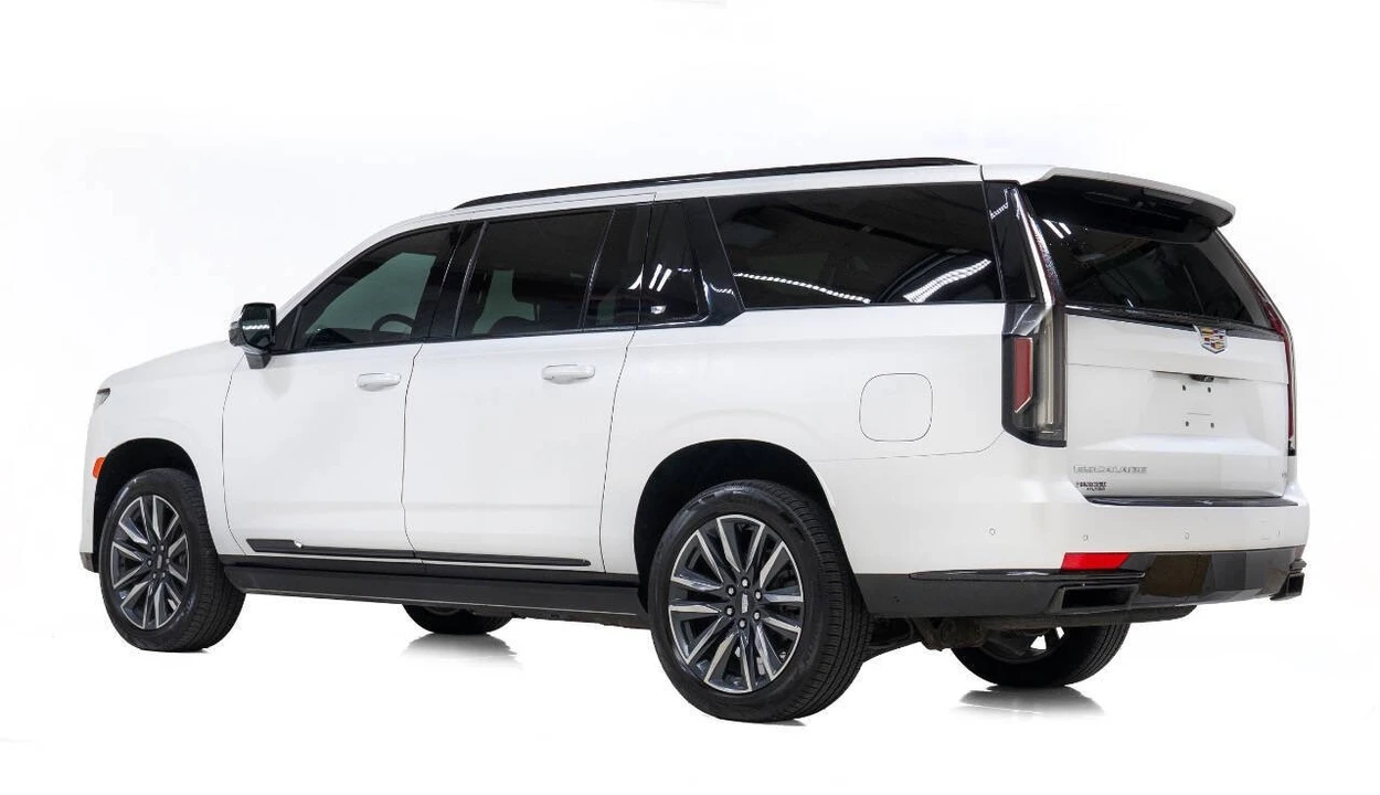 2022 Cadillac Escalade 5th Gen - Image 4 of 12
