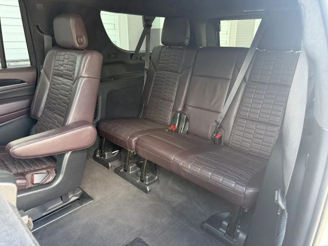 2022 Cadillac Escalade 5th Gen - Image 16 of 21