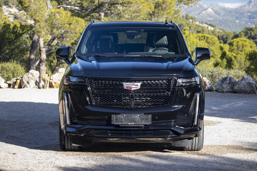 2022 Cadillac Escalade 5th Gen - Image 3 of 31