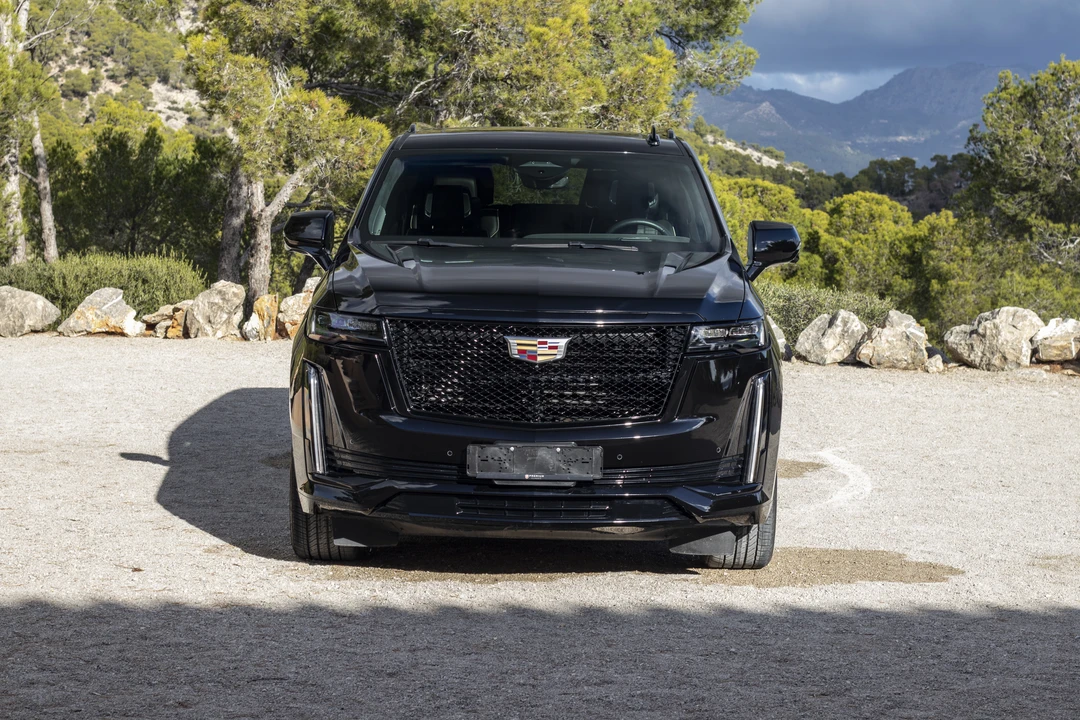 2022 Cadillac Escalade 5th Gen - Image 16 of 31
