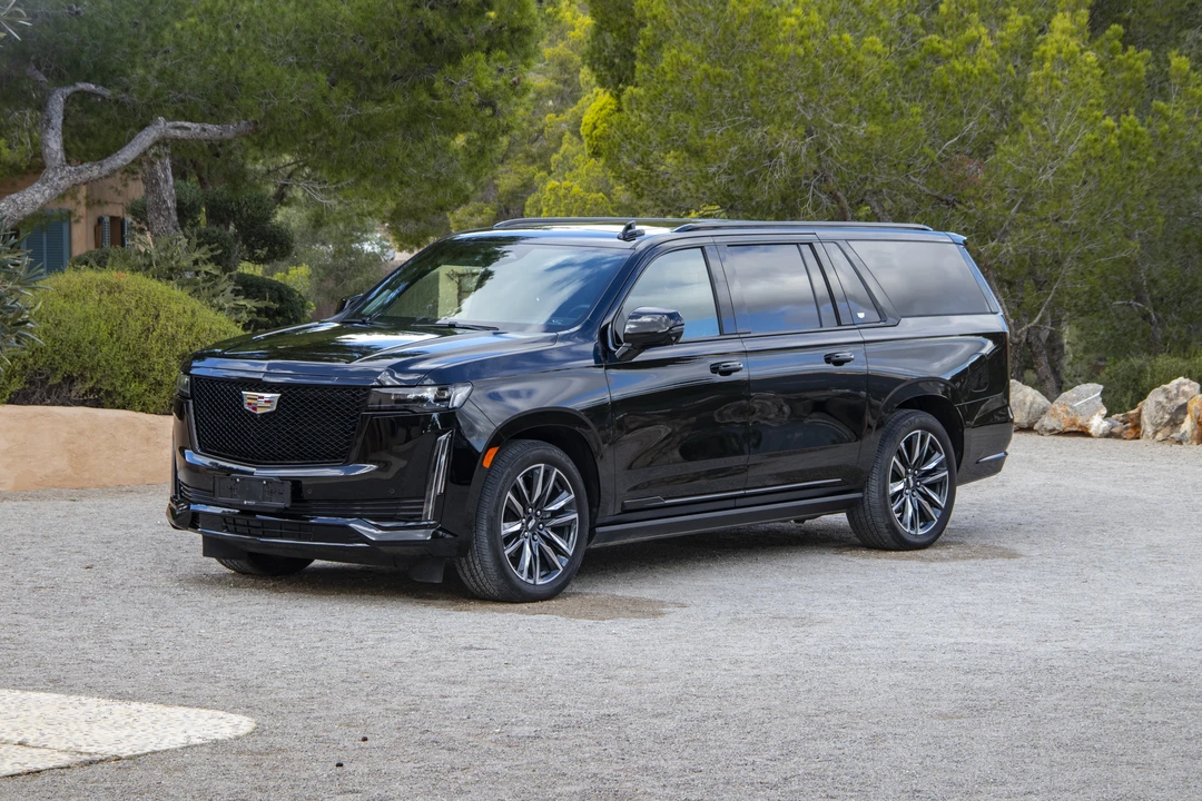 2022 Cadillac Escalade 5th Gen - Image 21 of 31
