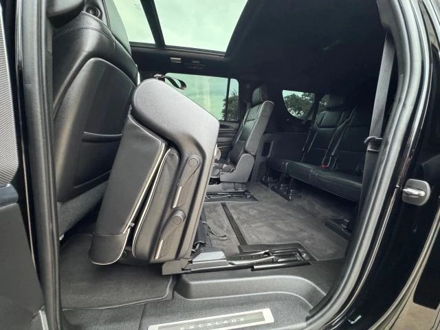 2022 Cadillac Escalade 5th Gen - Image 20 of 21