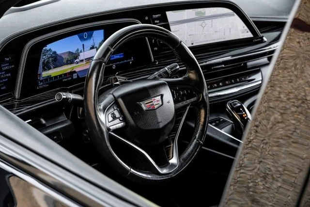 2022 Cadillac Escalade 5th Gen - Image 19 of 21