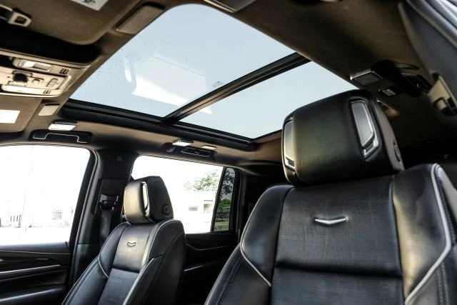 2022 Cadillac Escalade 5th Gen - Image 5 of 21